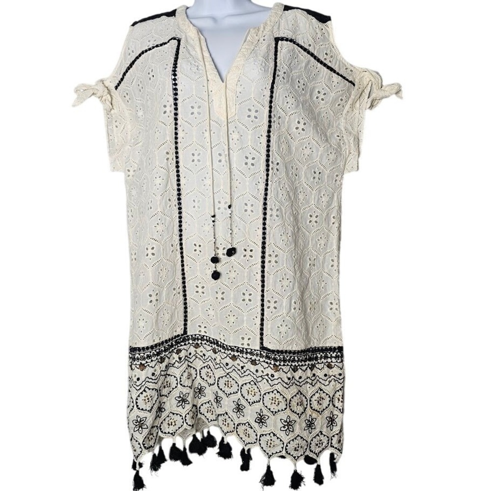 Hemant & Nandita White Eyelet Embroidered Dress M‎ Tassel Hem Boho Indian Made